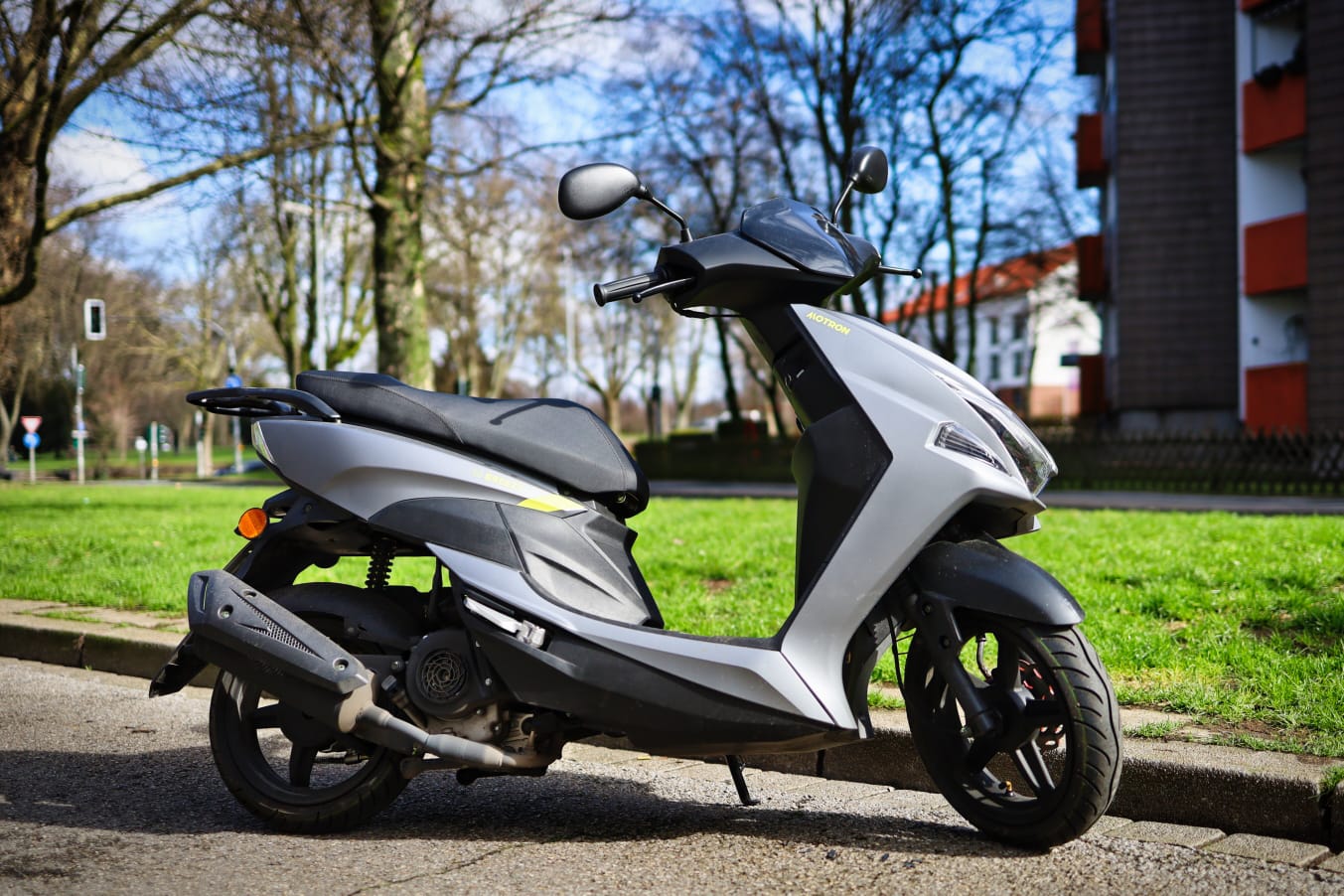 Fahrschul-Motorroller